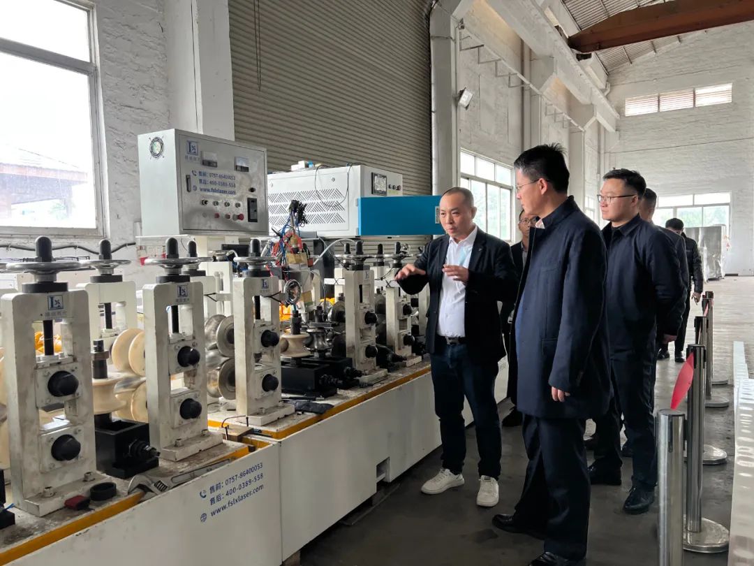 隆信激光丨熱烈歡迎南海區(qū)上級領(lǐng)導(dǎo)蒞臨參觀指導(dǎo)